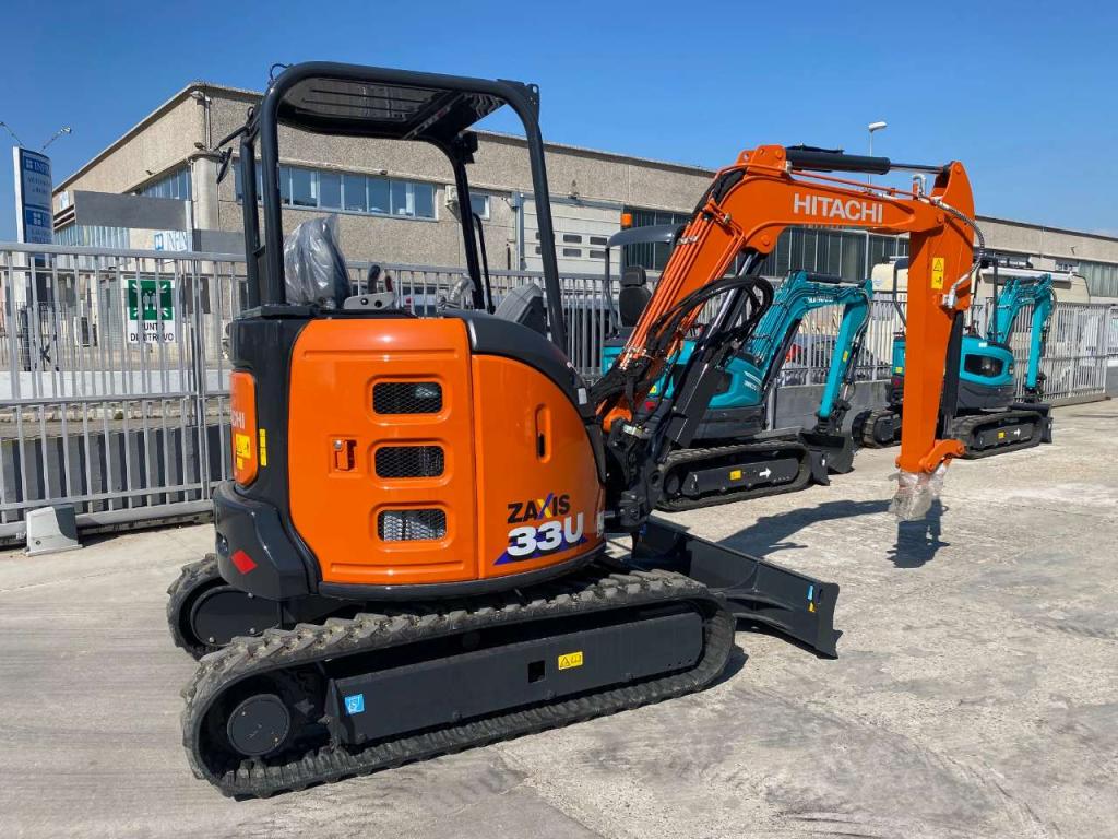 Hitachi ZX33U-6 Photo 2