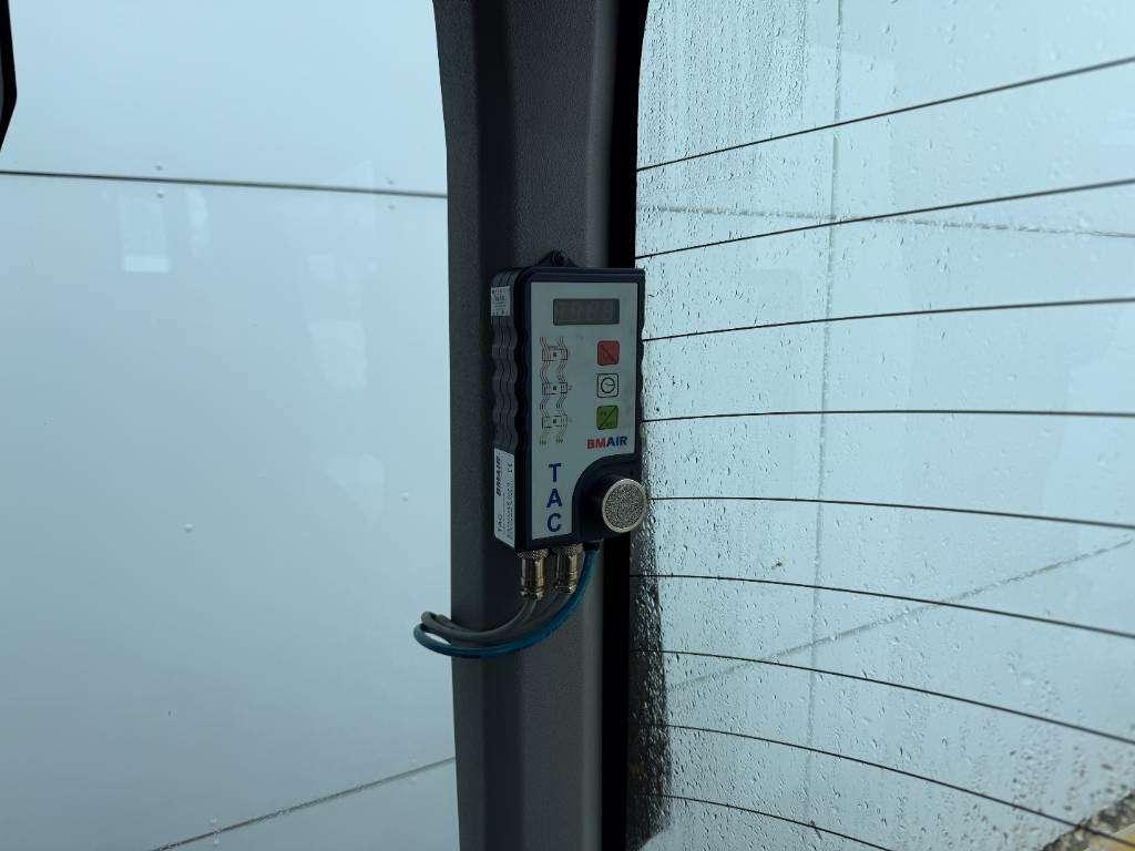 Caterpillar 926M - Dutch Machine / Automatic Greasing Photo 17