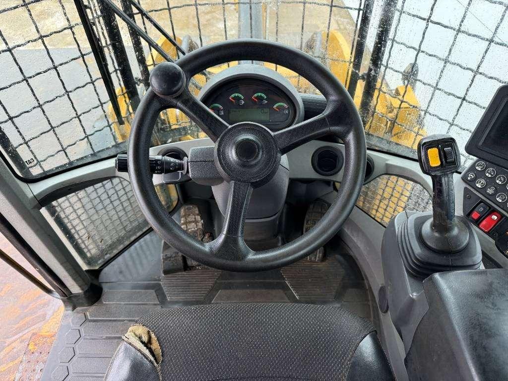Caterpillar 926M - Dutch Machine / Automatic Greasing Photo 9