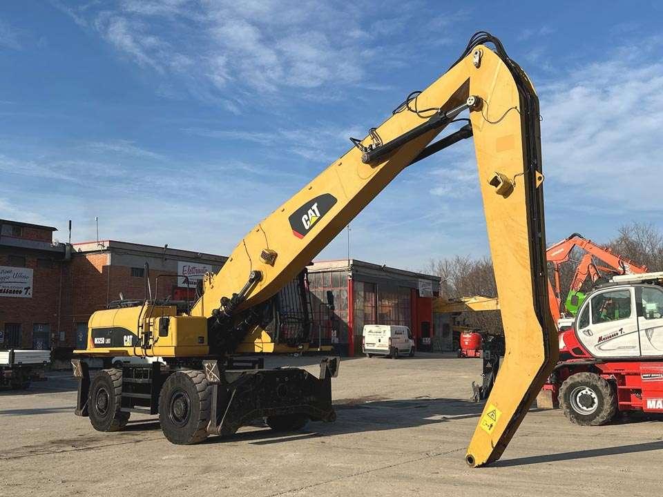 Caterpillar M325D 4X4 Photo 19