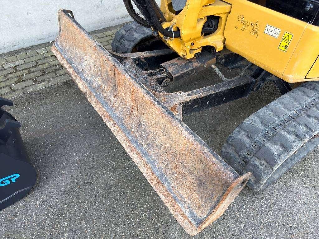 Caterpillar 303.5ECR Photo 14