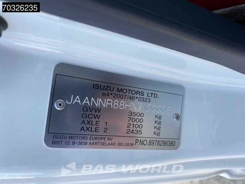 Isuzu M 27 4X2 Photo 22