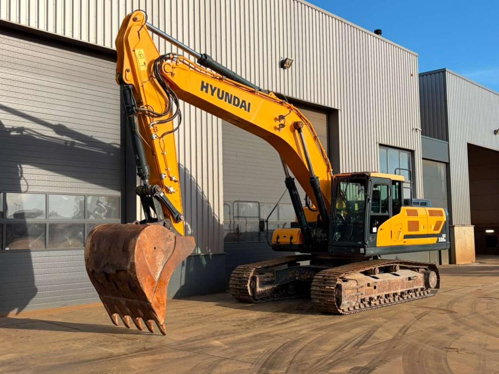 Hyundai HX330NL Photo 2