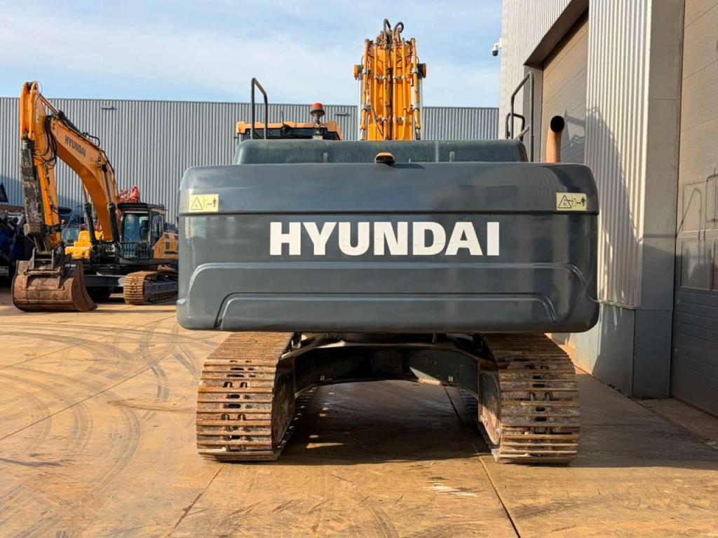 Hyundai HX330NL Photo 4