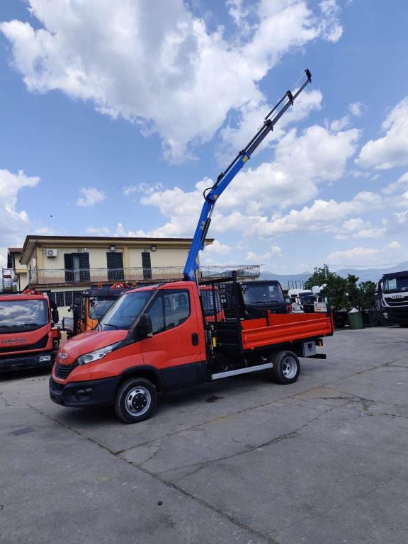 Iveco DAILY 35-120 Photo 11