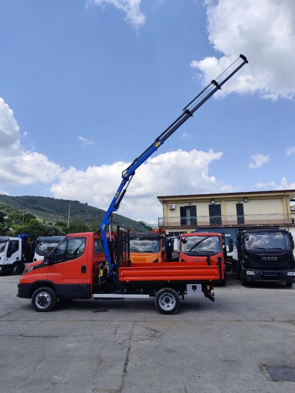 Iveco DAILY 35-120 Photo 12