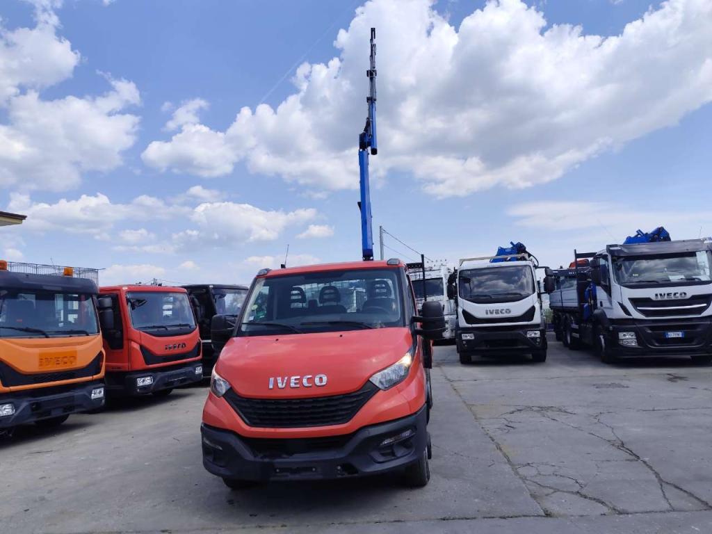 Iveco DAILY 35-120 Photo 24