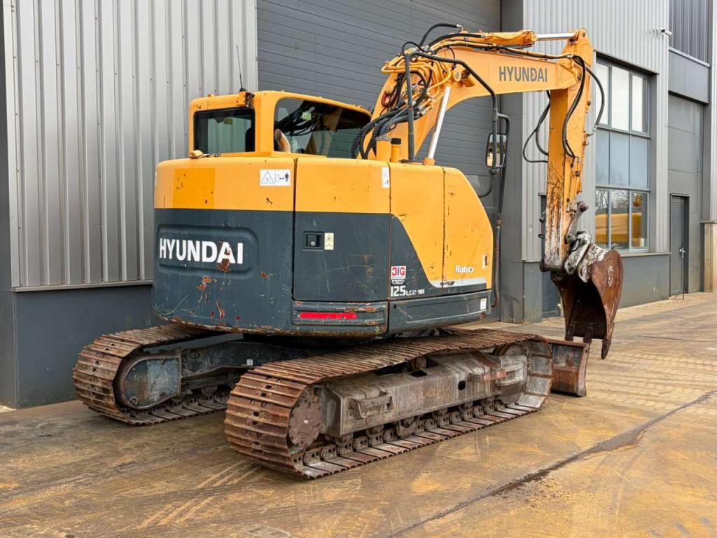 Hyundai R125LCR-9A Photo 8