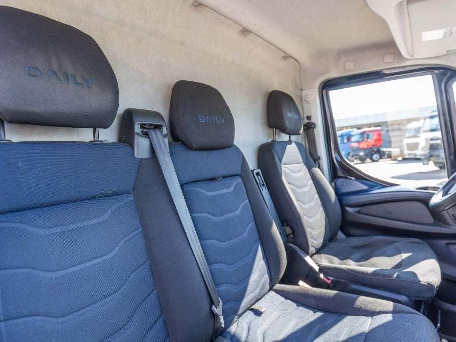 Iveco DAILY 35S18 Photo 15