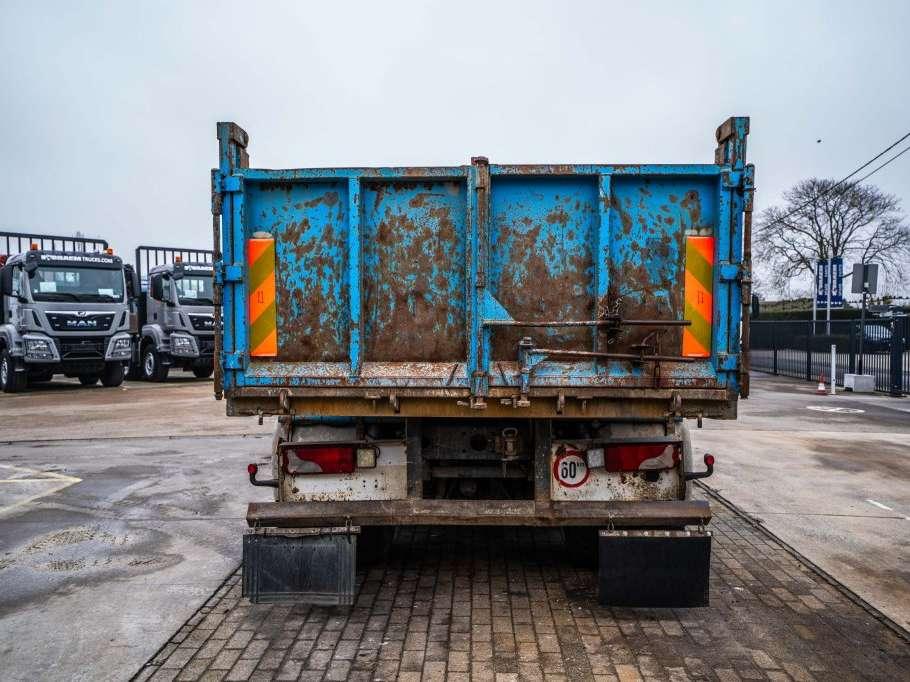 Scania P380 Photo 9