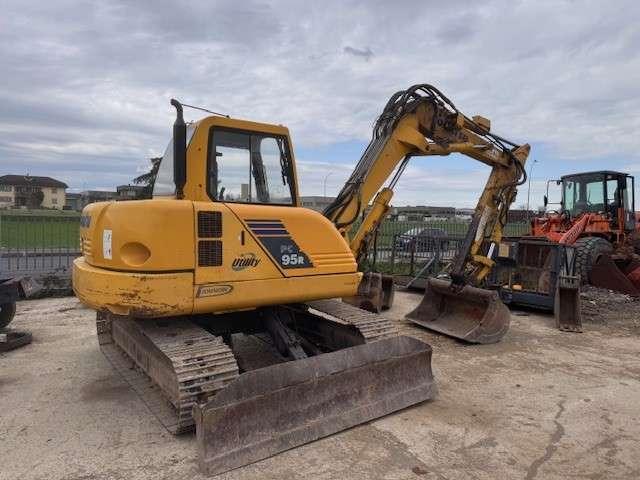 Komatsu PC95 Photo 4