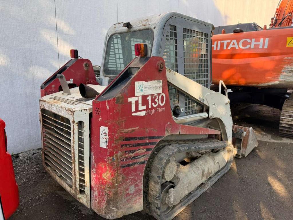 Takeuchi TL130 Photo 3
