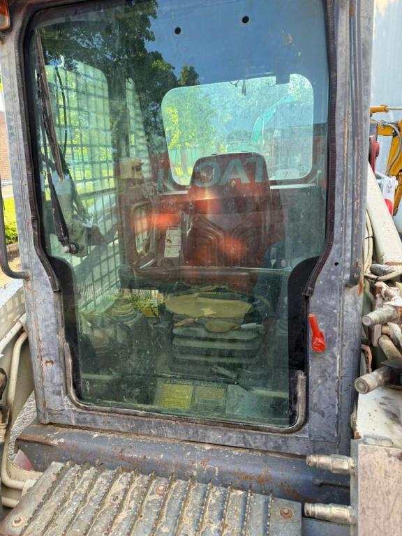 Takeuchi TL130 Photo 4