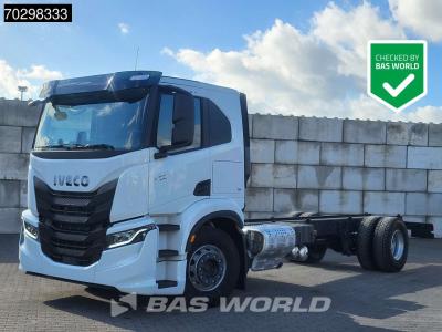 Iveco S-Way 340 4X2 NEW! Chassis Automatic Navi LED Euro 6 en vente par BAS World B.V.