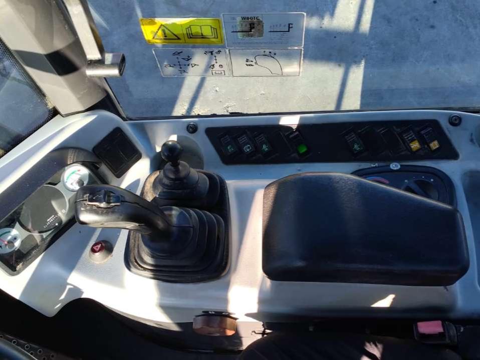 New Holland W80TC Photo 14