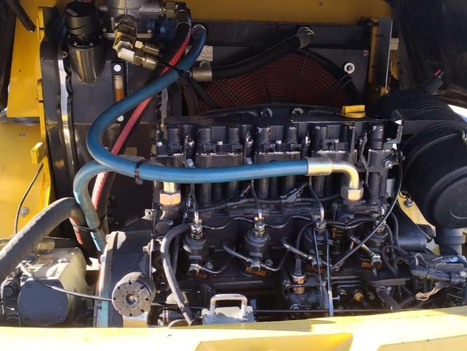 New Holland W80TC Photo 17