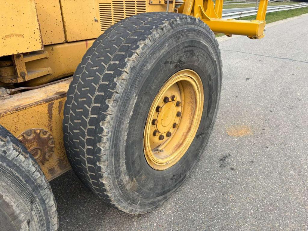 Caterpillar 140H Photo 12