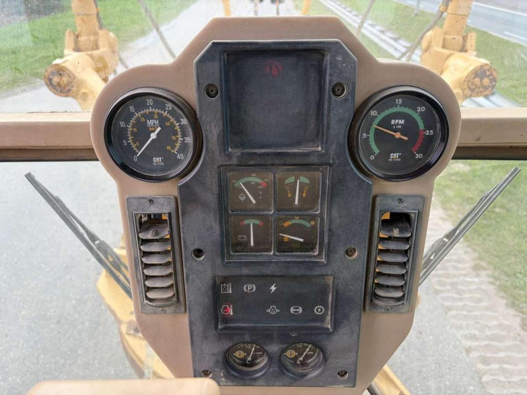 Caterpillar 140H Photo 25