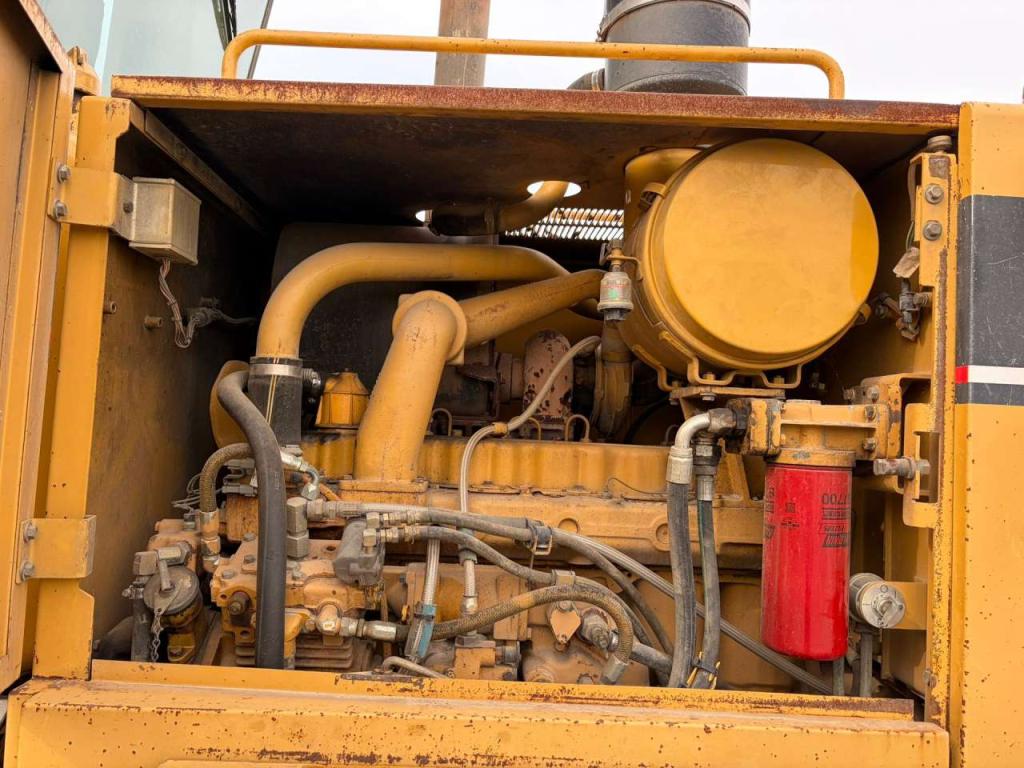 Caterpillar 140H Photo 29