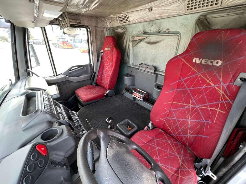 Iveco 350 6X2 Photo 7