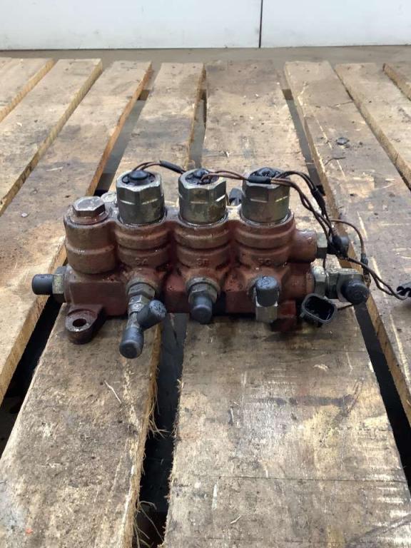 Soupape hydraulique pour Fiat Hitachi FH200E Photo 2