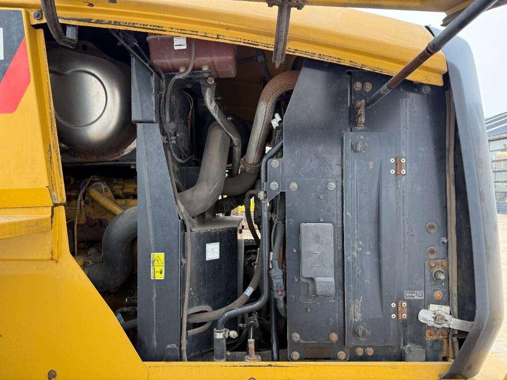 Caterpillar 926M - Dutch Machine / Automatic Greasing Photo 23