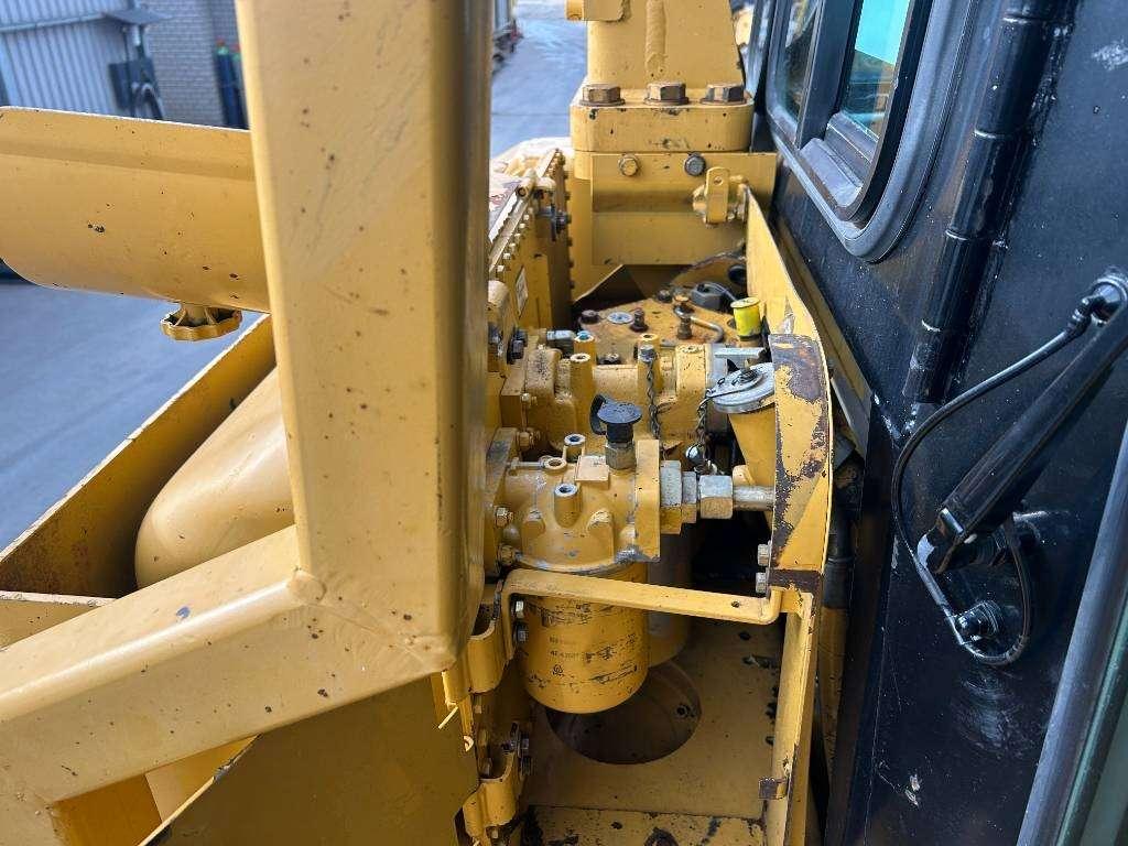 Caterpillar D7R II Photo 24