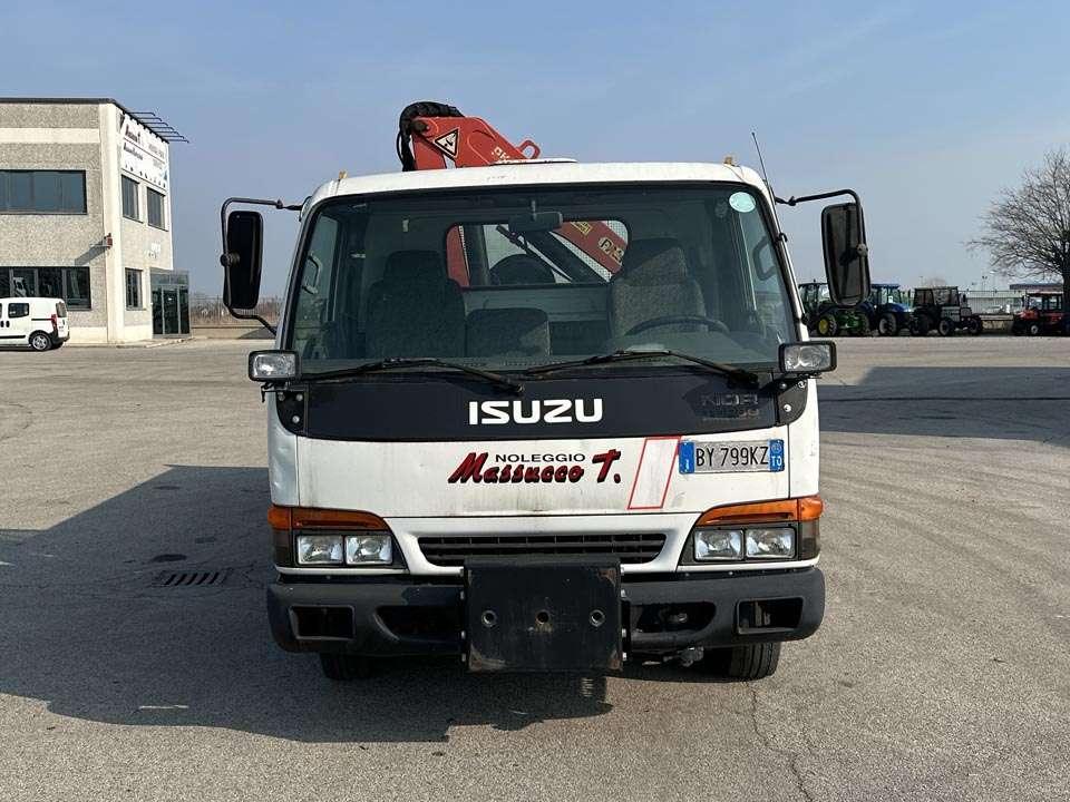 Isuzu NQR75 4X2 Photo 16