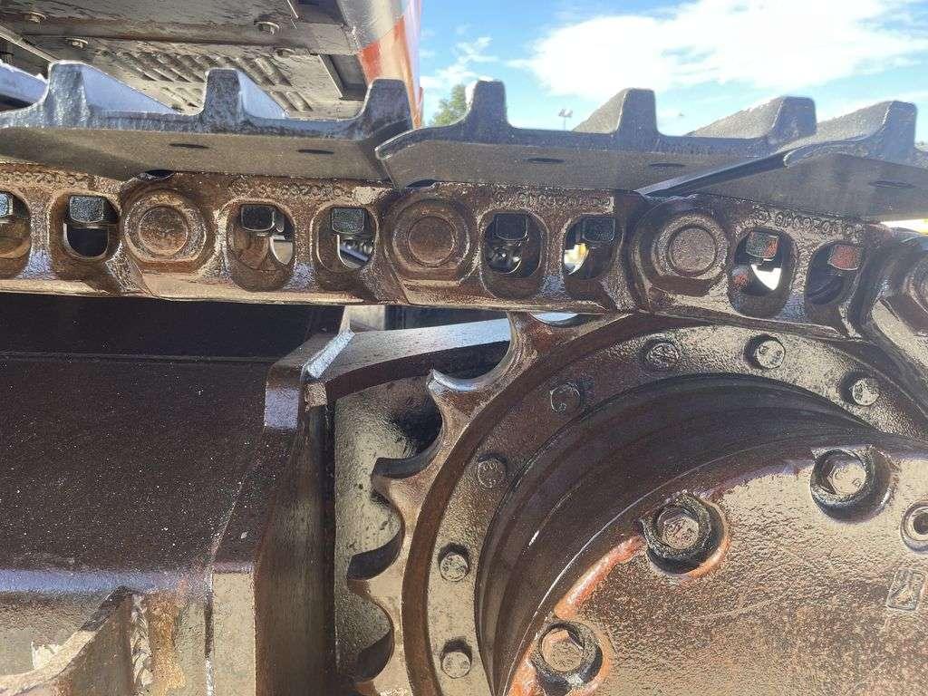 Hitachi ZX135 US Photo 6