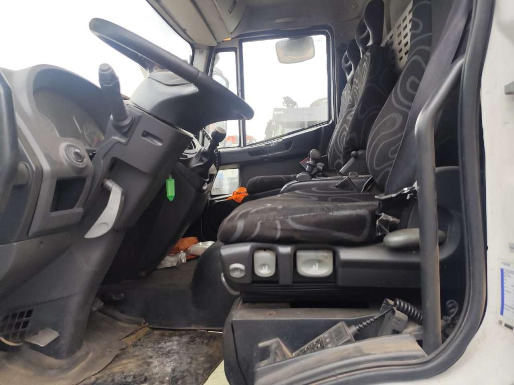 Iveco EUROCARGO 150E22P Photo 7