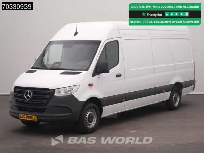Mercedes-Benz Sprinter 317 CDI Automaat L3H2 170PK Trekhaak Navi Airco Cruise Camera 10inch MBUX CarPlay Parkeers en vente par BAS World B.V.