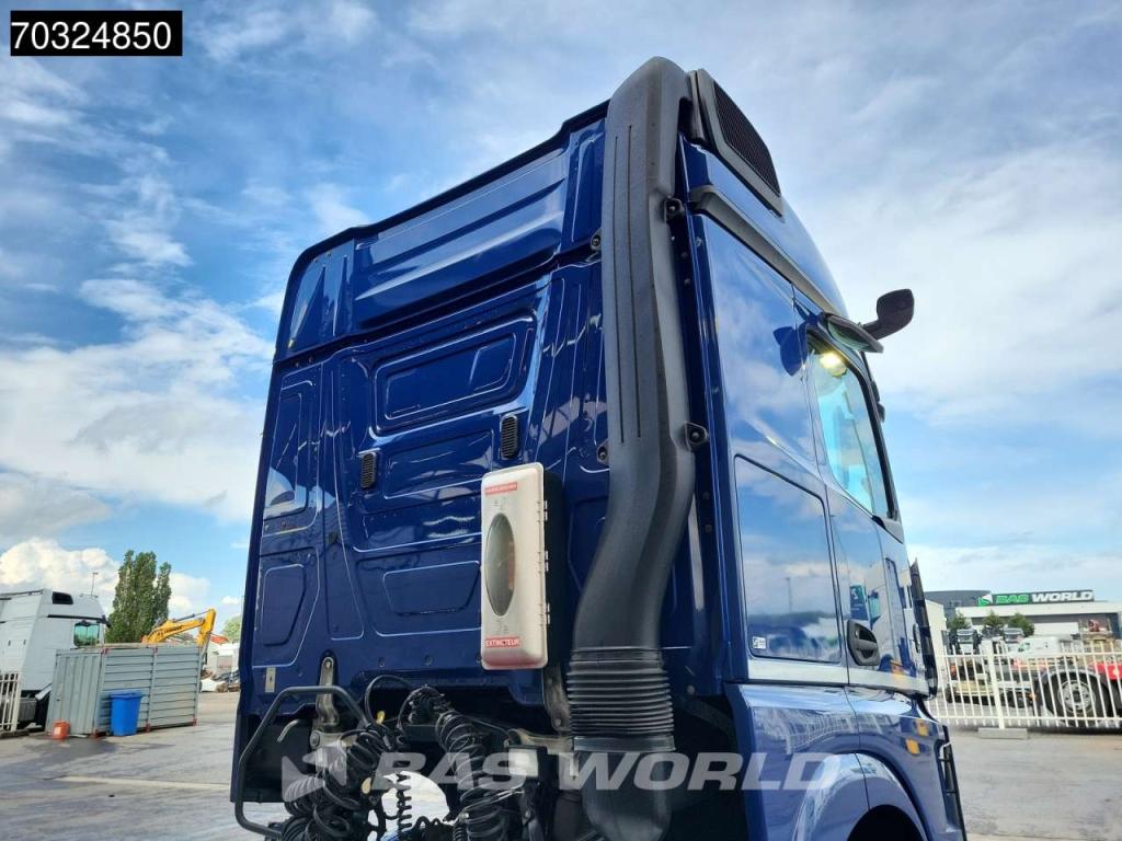Mercedes-Benz Actros 1846 4X2 BigSpace Retarder PTO Full-Air Alcoa's ACC Photo 11