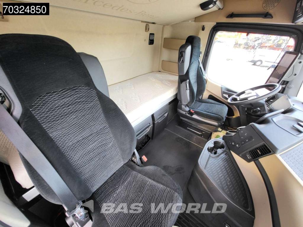 Mercedes-Benz Actros 1846 4X2 BigSpace Retarder PTO Full-Air Alcoa's ACC Photo 26
