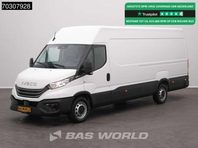 Iveco Daily 35S18 3.0L Automaat 180PK L3H2 3,5t Trekgewicht ACC Airco Camera Parkeersensoren Cruise CarPl en vente par BAS World B.V.