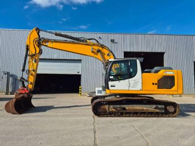 Liebherr 922LC en vente par Aertssen Trading