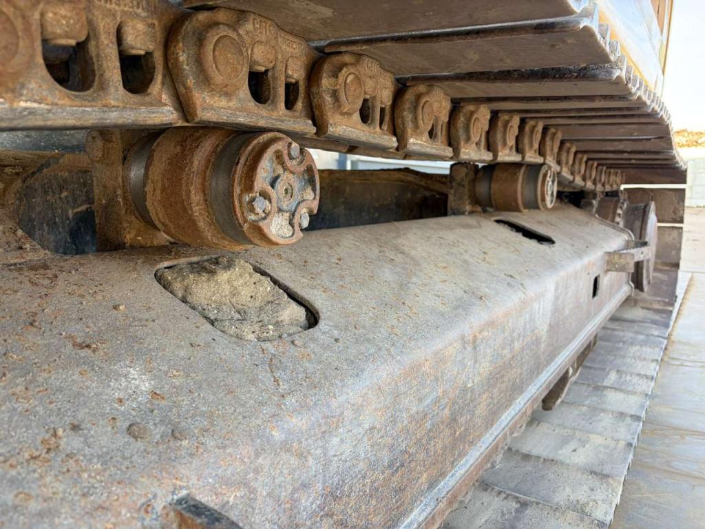Caterpillar 320FL Photo 13