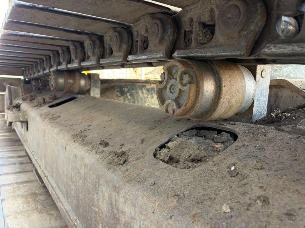 Caterpillar 320FL Photo 17