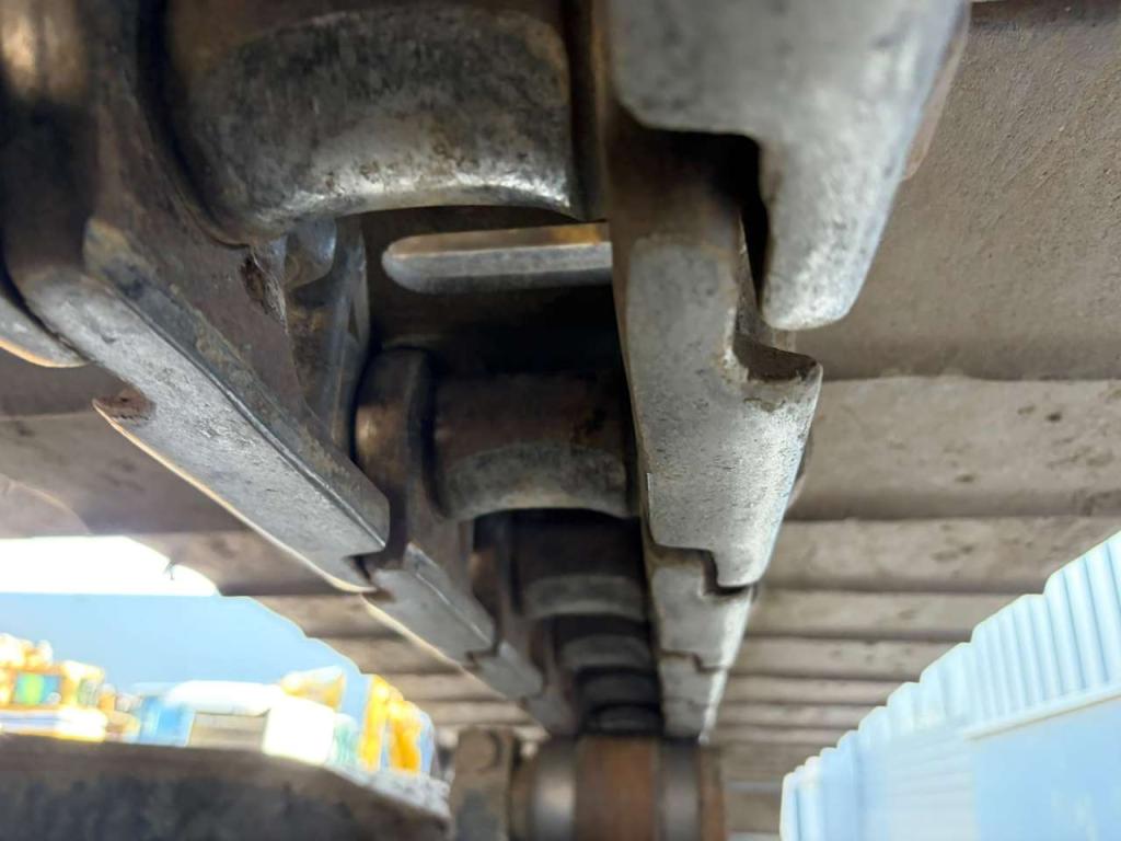 Caterpillar 320FL Photo 18