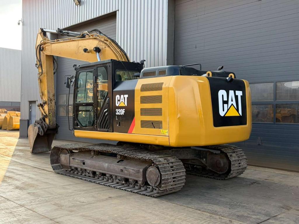 Caterpillar 320FL Photo 3