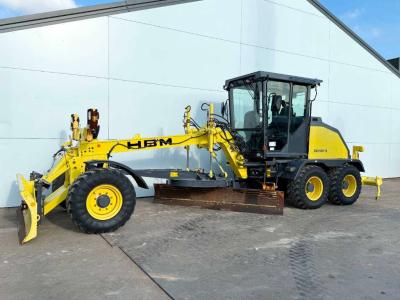 HBM BG110T-5 -  Front Blade + Ripper / TRIMBLE AS400 en vente par Boss Machinery