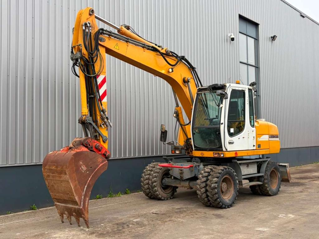 Liebherr A314 Photo 2