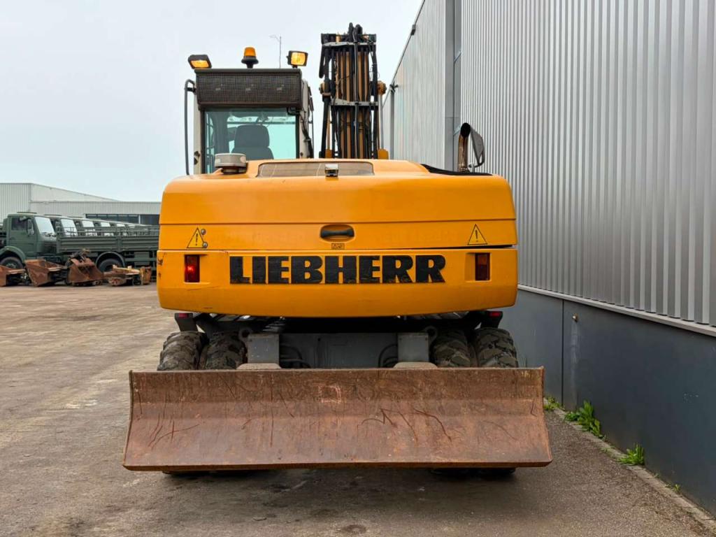 Liebherr A314 Photo 4