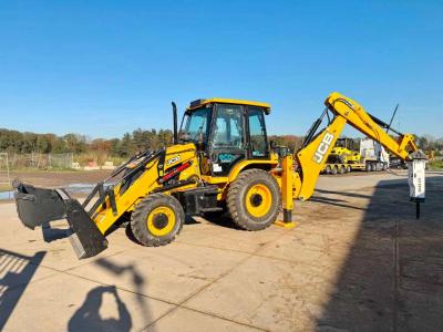 JCB 3DX / 3CX Plus 4WD - 4/1 Bucket + Hammer en vente par Boss Machinery