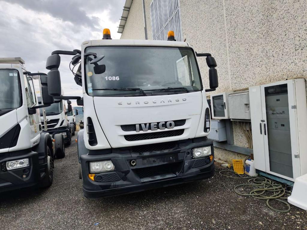 Iveco EUROCARGO 180E25K Photo 20