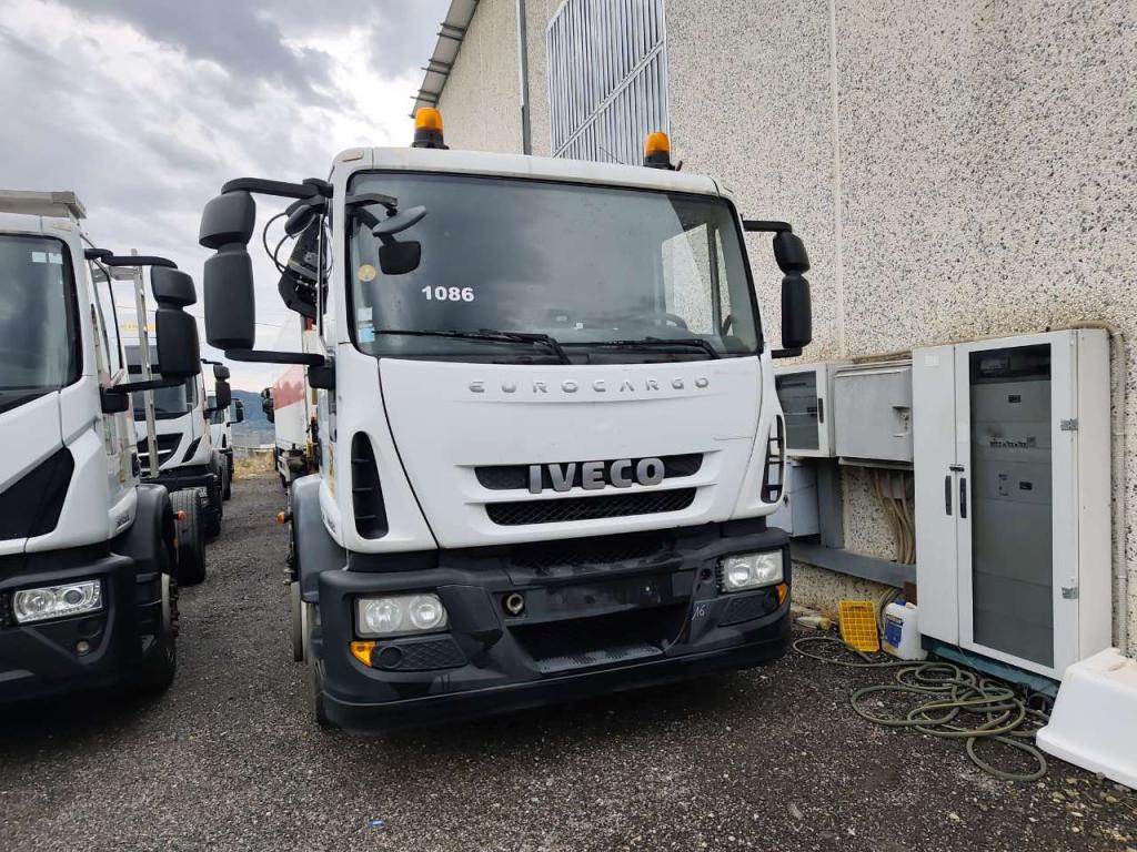 Iveco EUROCARGO 180E25K Photo 21