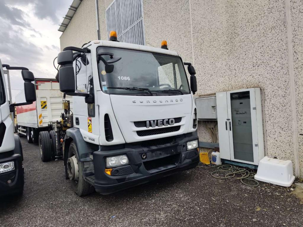 Iveco EUROCARGO 180E25K Photo 23