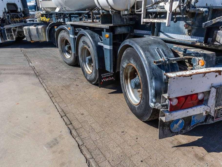 Renders BETON MIXER 12M3 + MOTOR (MALAXEUR/MISCHER) Photo 13
