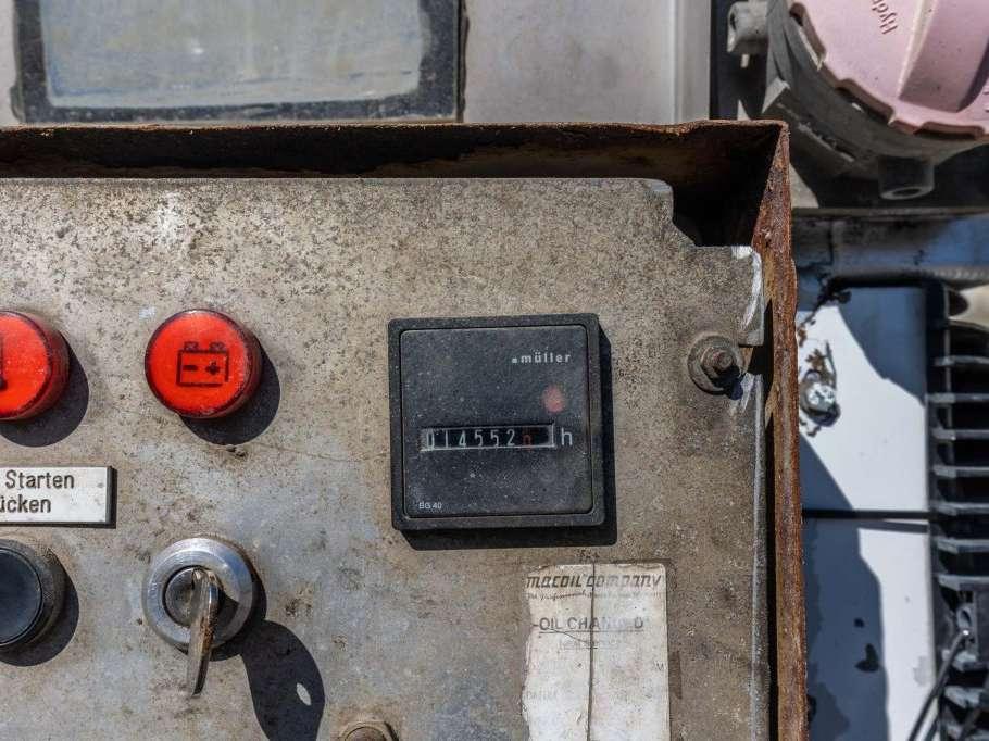Renders BETON MIXER 12M3 + MOTOR (MALAXEUR/MISCHER) Photo 18