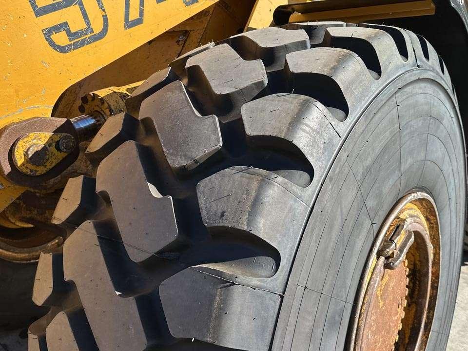 Liebherr L574 Photo 5