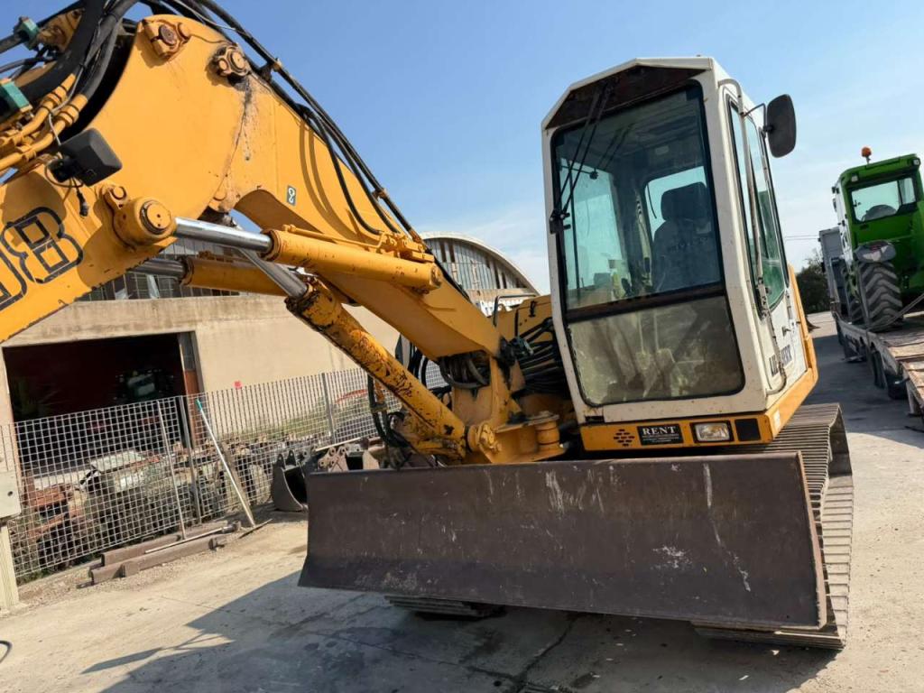 Liebherr R308 Photo 6